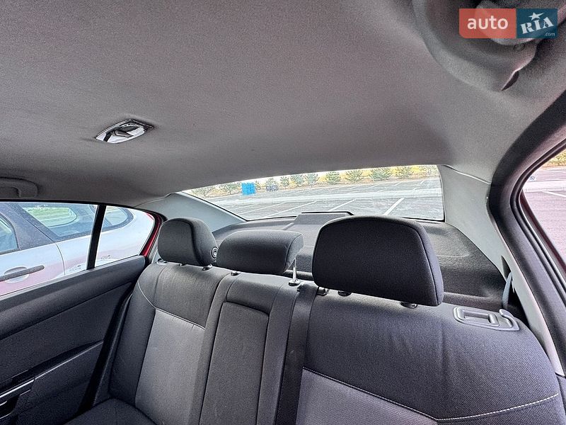 Седан Opel Astra 2008 в Ровно