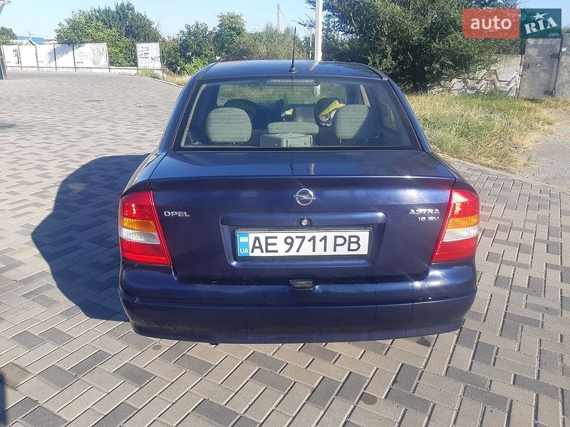 Opel Astra 1998