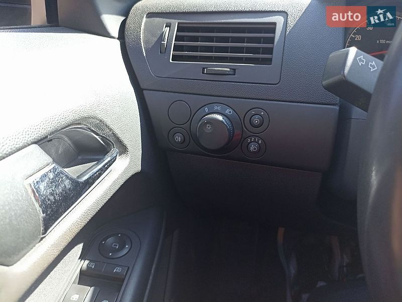 Седан Opel Astra 2009 в Черкассах фото 13 Седан Opel Astra 2009 в Черкассах