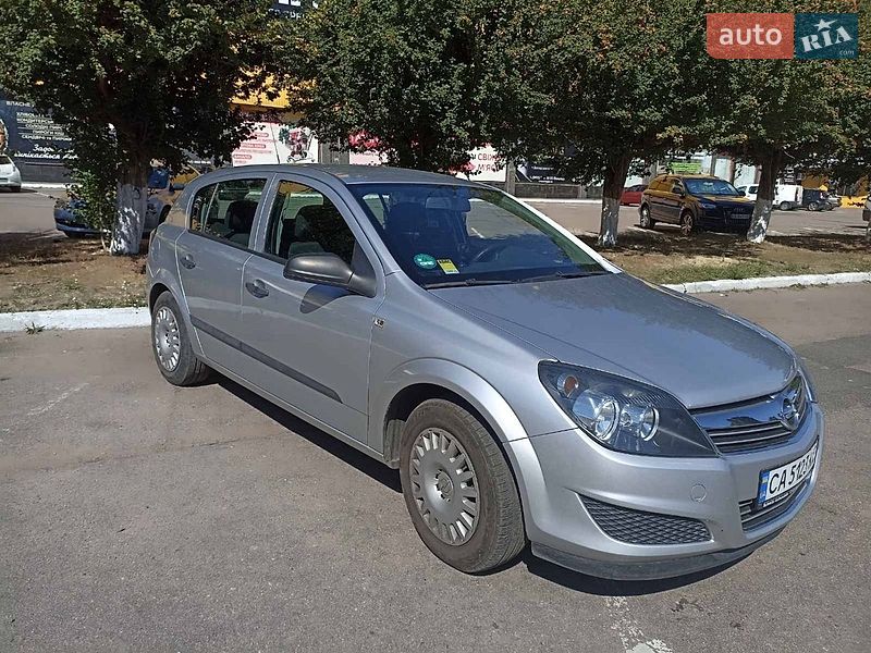 Седан Opel Astra 2009 в Черкассах фото 4 Седан Opel Astra 2009 в Черкассах