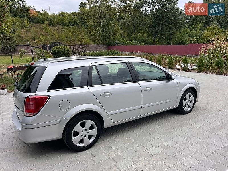 Універсал Opel Astra 2005 в Вишнівці
