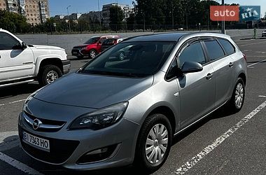 Універсал Opel Astra 2013 в Полтаві