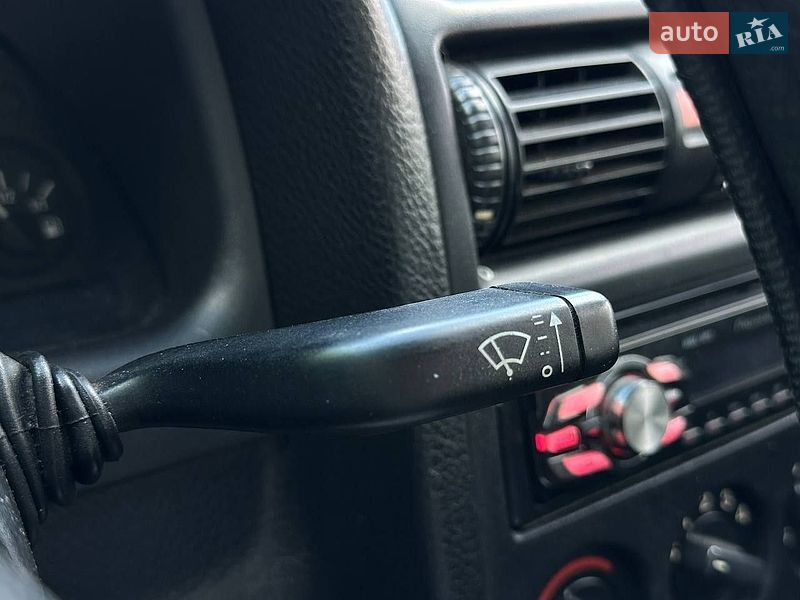 Седан Opel Astra 2006 в Києві