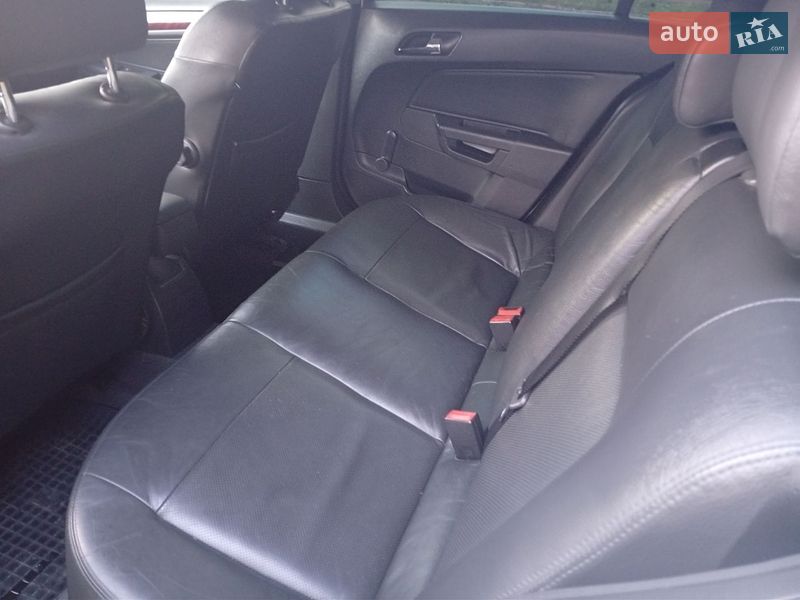 Хэтчбек Opel Astra 2004 в Дрогобыче