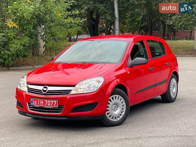 Хэтчбек Opel Astra 2009 в Полтаве