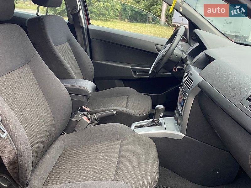 Хэтчбек Opel Astra 2009 в Полтаве