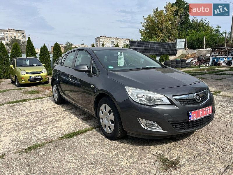 Хетчбек Opel Astra 2010 в Олександрії
