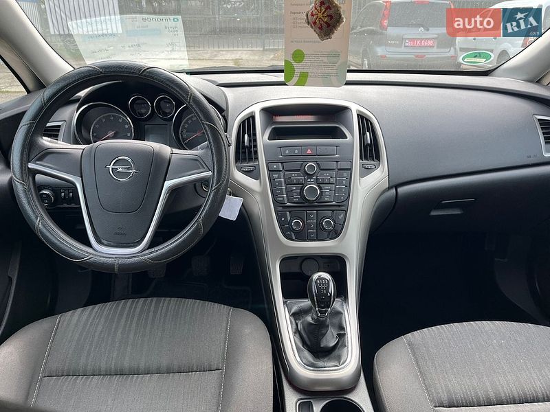 Хетчбек Opel Astra 2010 в Олександрії