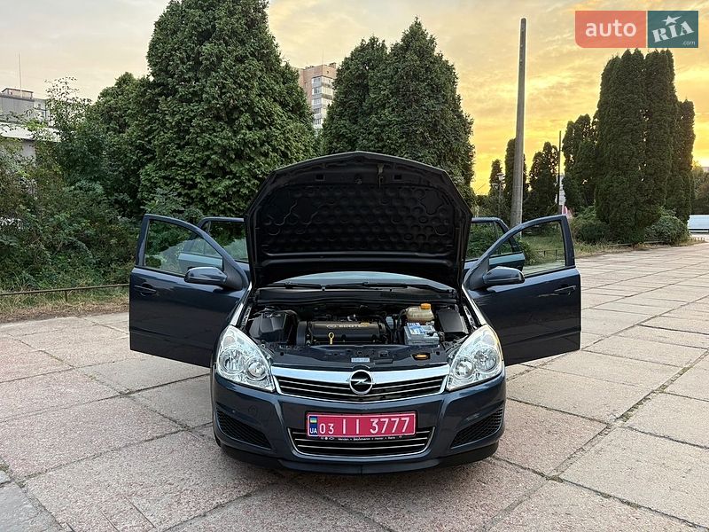 Універсал Opel Astra 2009 в Білій Церкві