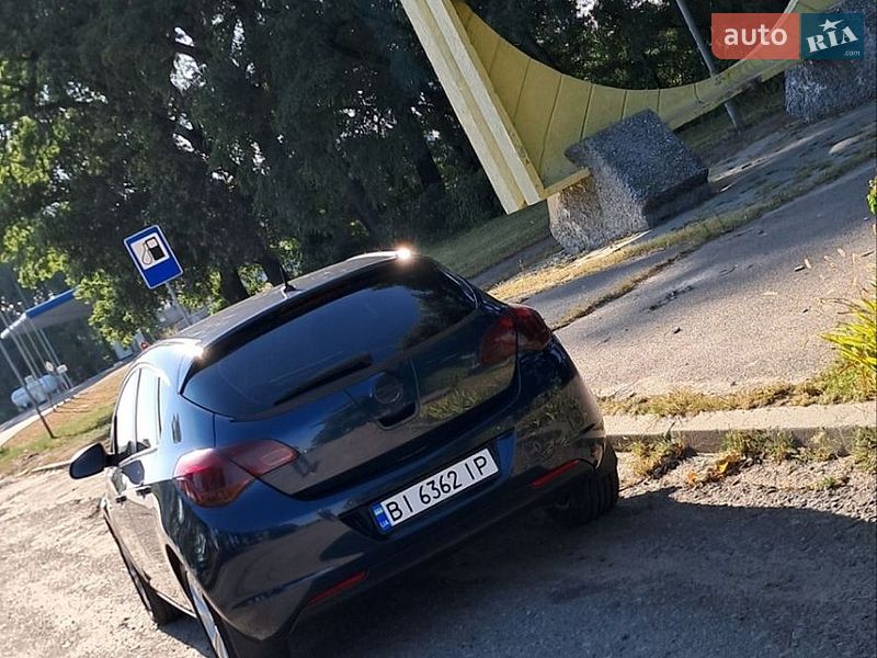 2010 Opel Astra-J, VIN W0LPD6EF5BG029862:plate — фото 1 (autoria)
