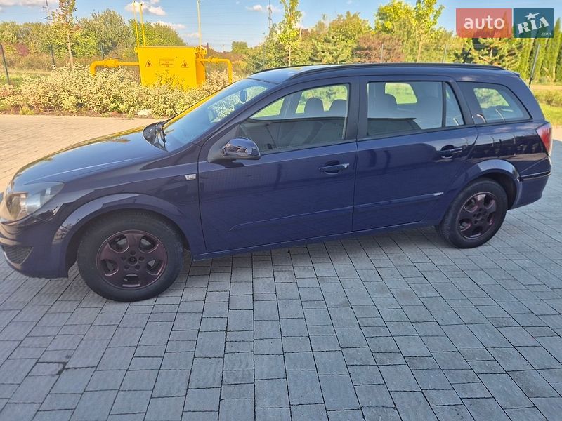 Универсал Opel Astra 2007 в Львове