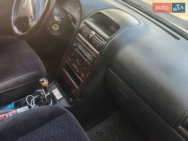 Универсал Opel Astra 1998 в Мамаевцах
