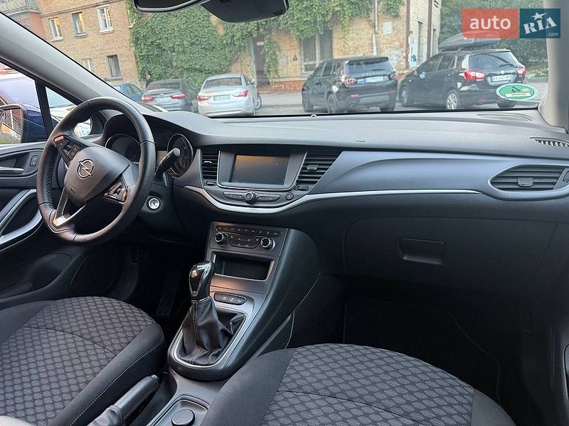 Универсал Opel Astra 2019 в Киеве