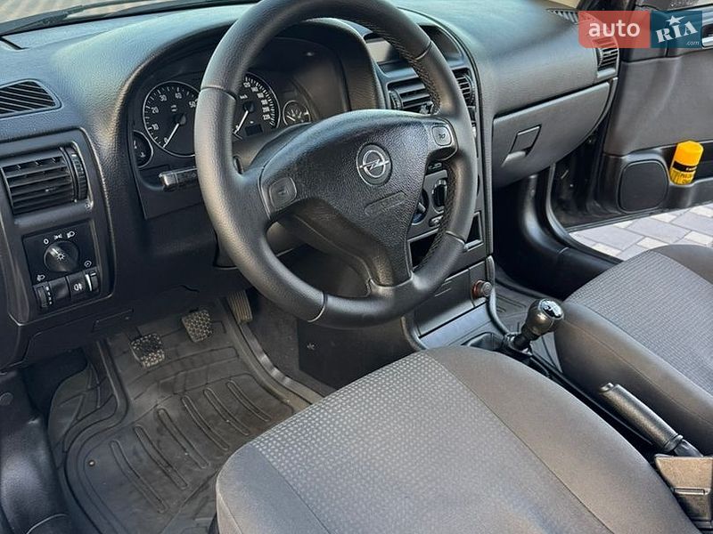 Седан Opel Astra 2007 в Полтаве