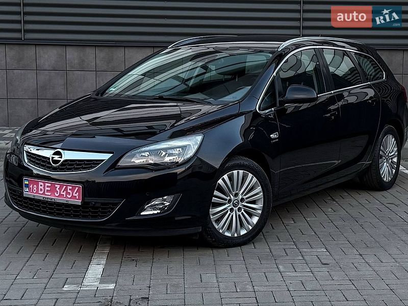 Opel Astra 2012 Opel Astra 2012