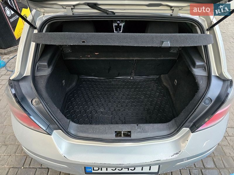 Хэтчбек Opel Astra 2007 в Одессе