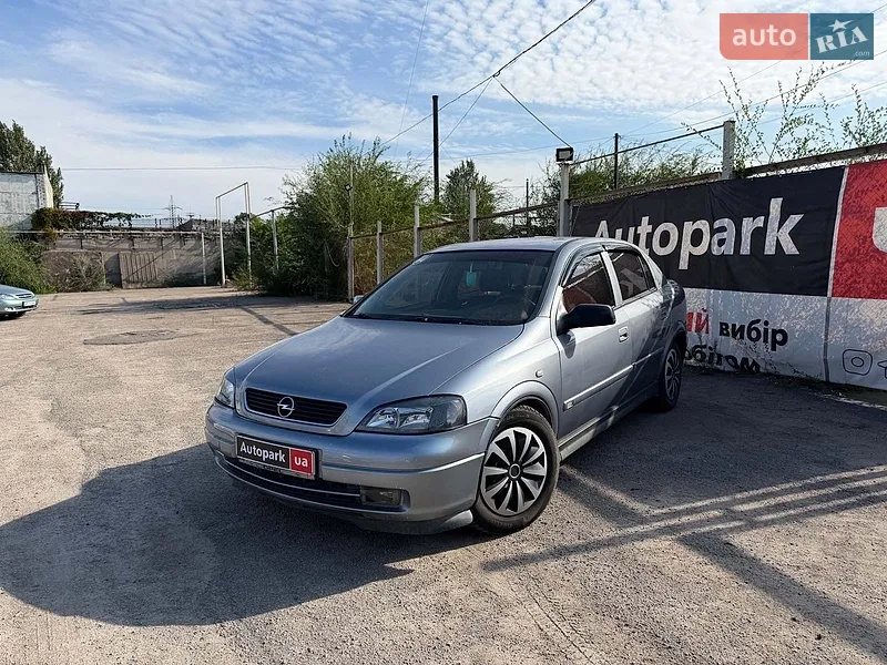 Opel Astra 2004