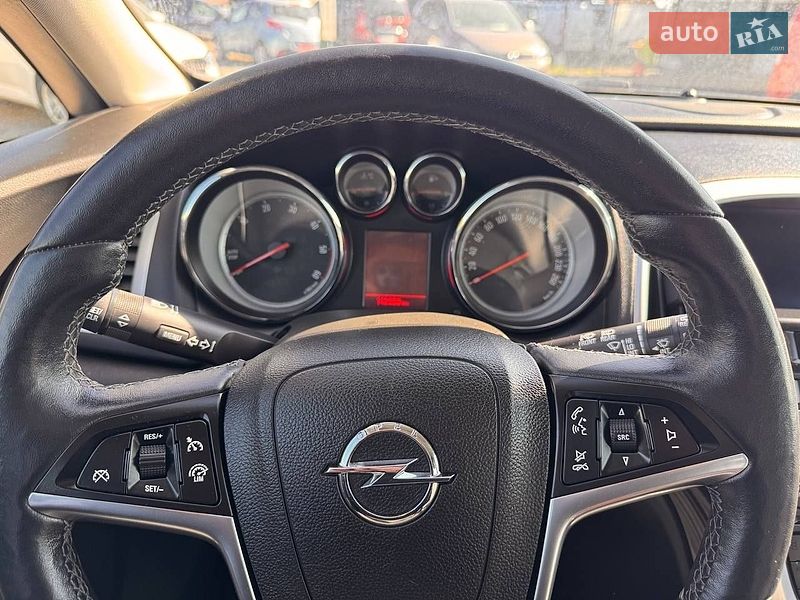 Універсал Opel Astra 2015 в Вінниці