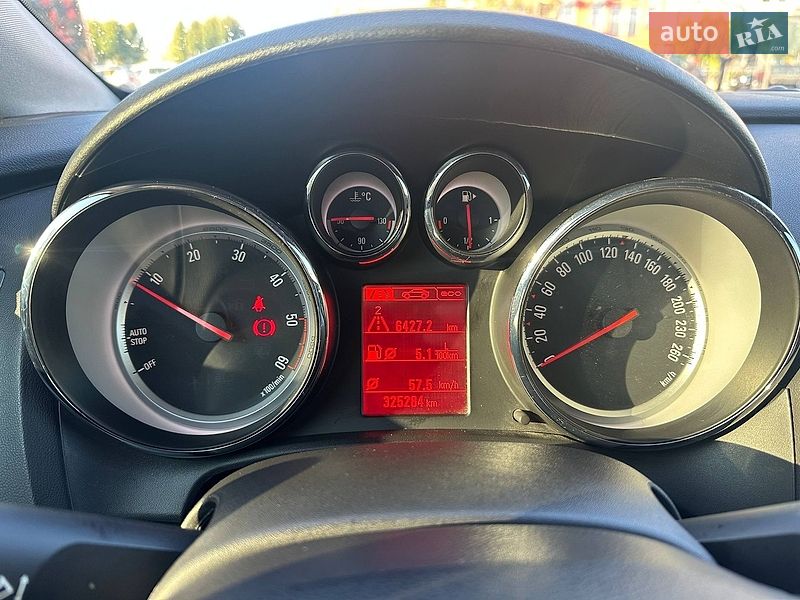 Универсал Opel Astra 2014 в Гатном
