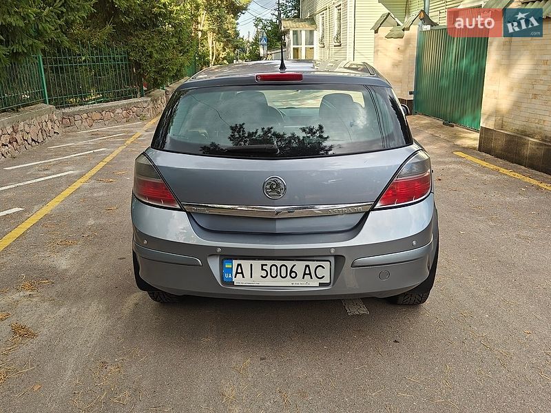 Хэтчбек Opel Astra 2007 в Киеве