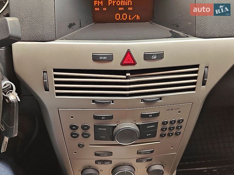 Хэтчбек Opel Astra 2007 в Киеве