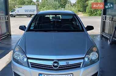 Универсал Opel Astra 2009 в Ивано-Франковске