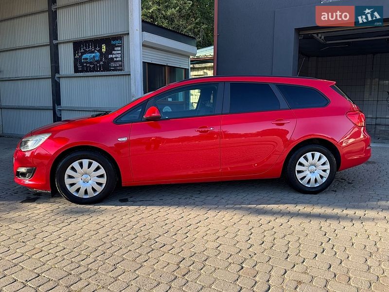Універсал Opel Astra 2012 в Коломиї