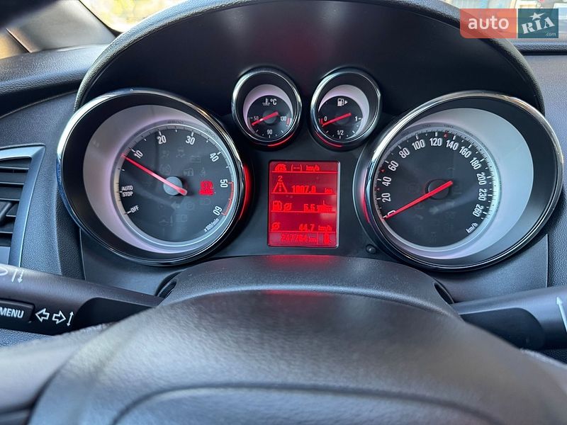 Универсал Opel Astra 2012 в Коломые