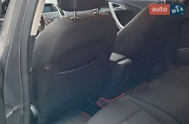 Універсал Opel Astra 2012 в Нетішині