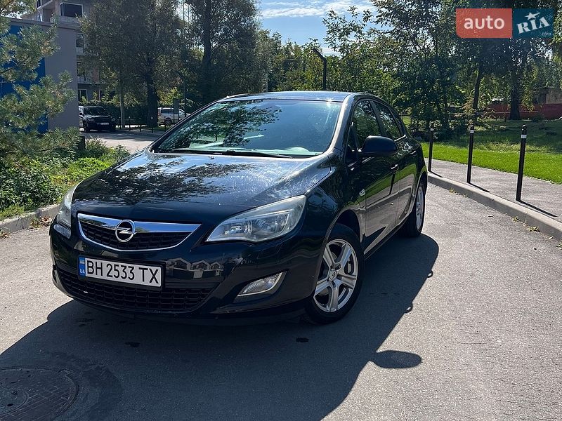 Хетчбек Opel Astra 2010 в Білій Церкві фото 2 Хетчбек Opel Astra 2010 в Білій Церкві