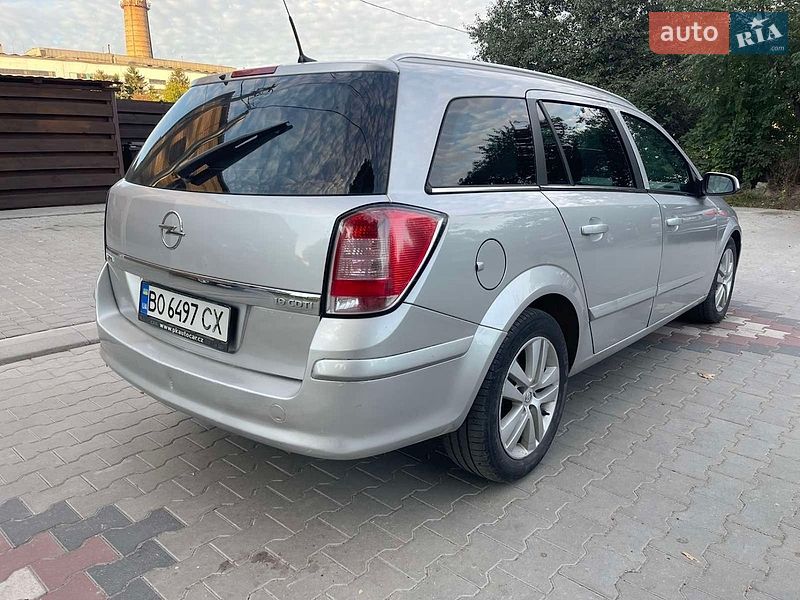Универсал Opel Astra 2008 в Хмельницком