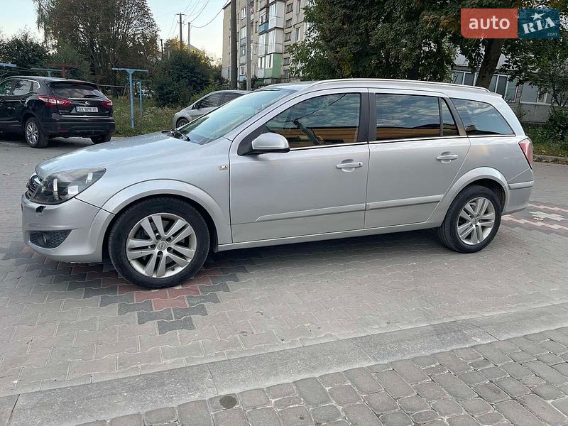 Универсал Opel Astra 2008 в Хмельницком