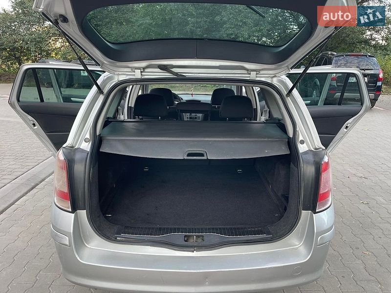 Универсал Opel Astra 2008 в Хмельницком