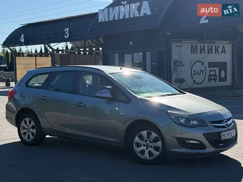 Opel Astra 2014