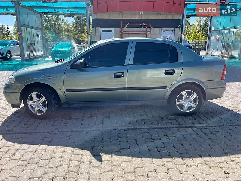 Opel Astra 2007