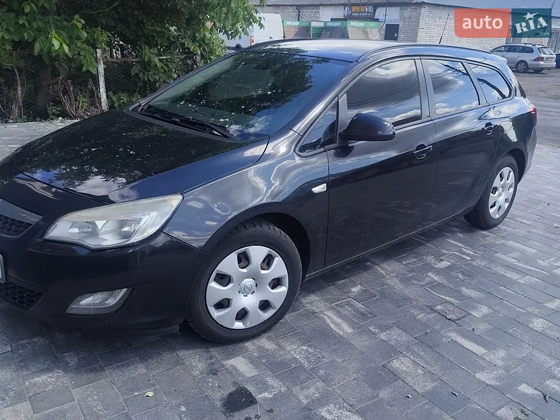 Opel Astra 2012