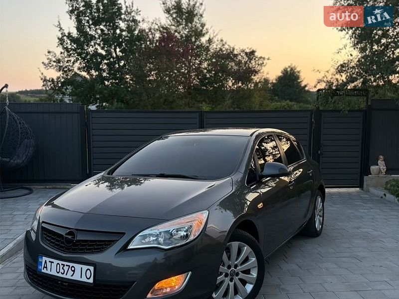 Opel Astra 2010