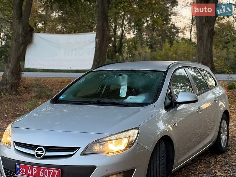 Opel Astra 2014