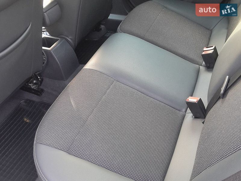 Универсал Opel Astra 2010 в Луцке