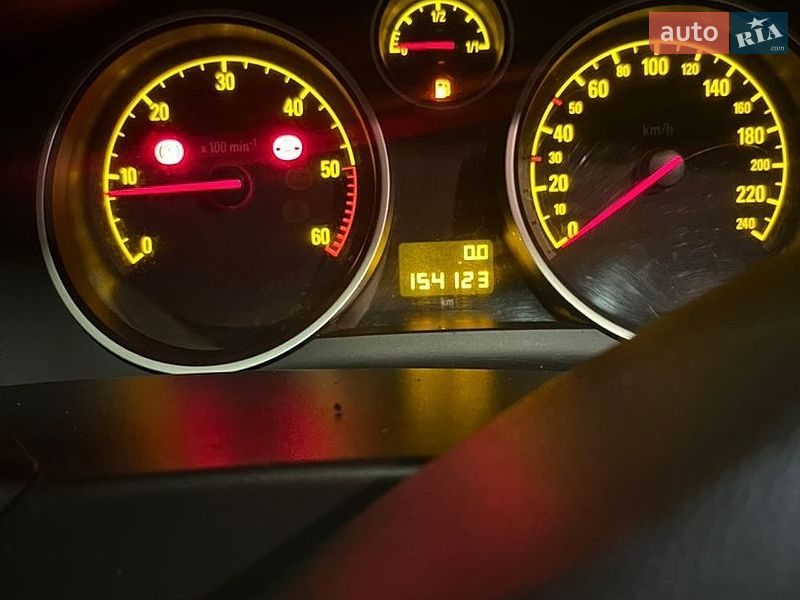 Універсал Opel Astra 2010 в Одесі
