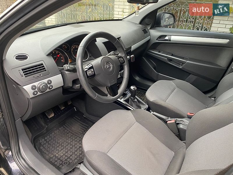 Универсал Opel Astra 2010 в Коломые
