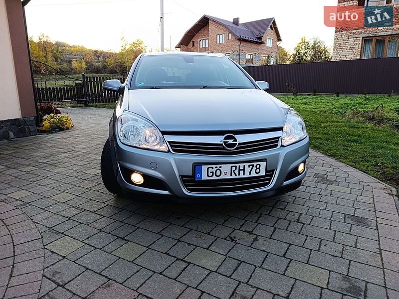 Универсал Opel Astra 2009 в Надворной