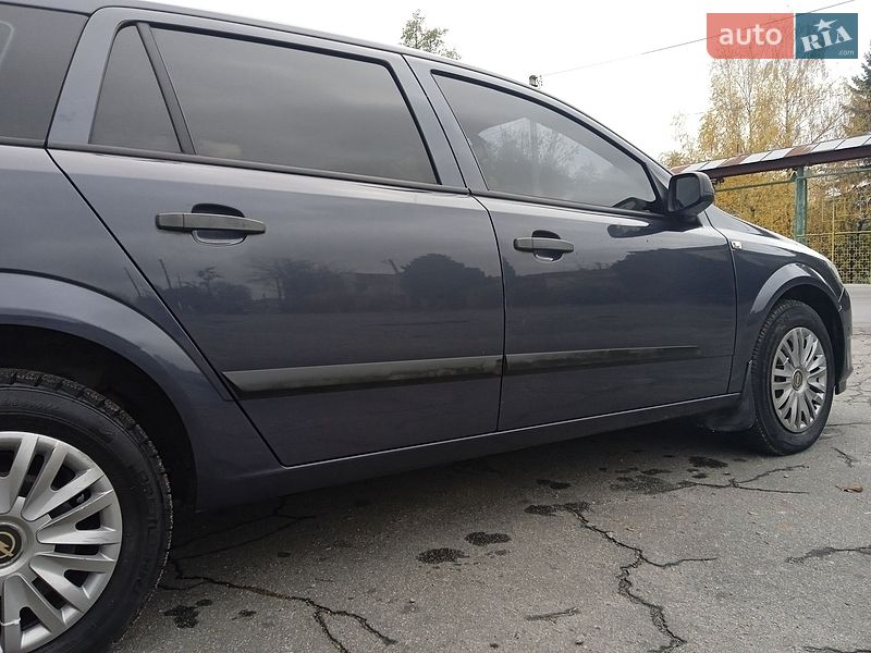 Универсал Opel Astra 2006 в Славуте