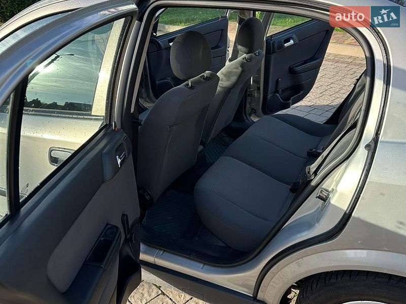 Седан Opel Astra 2008 в Жидачові