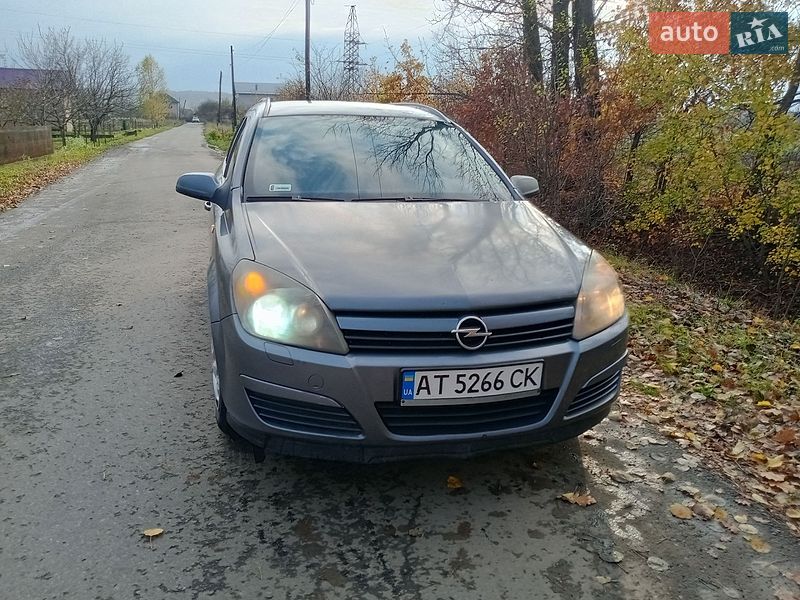 Седан Opel Astra 2005 в Коломые