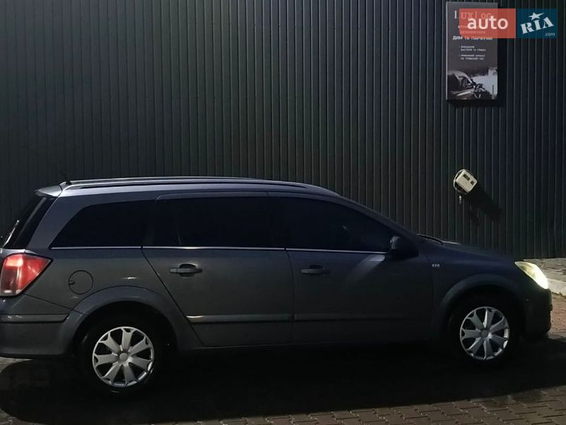 Универсал Opel Astra 2005 в Коломые