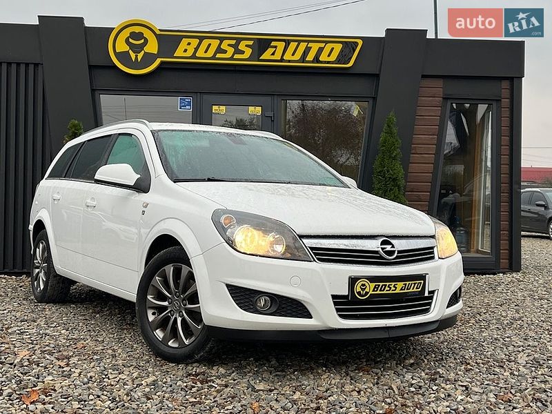 Opel Astra 2010
