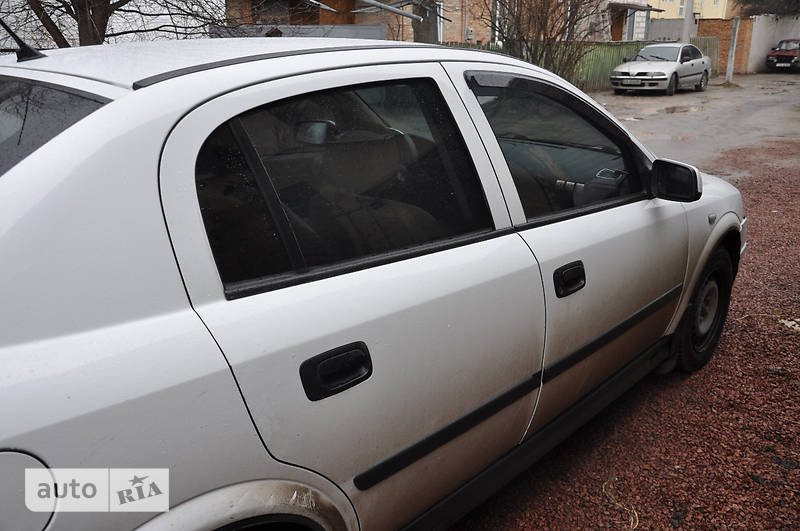 Хэтчбек Opel Astra 2001 в Киеве