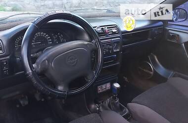 Купе Opel Calibra 1991 в Ромнах
