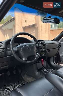 Купе Opel Calibra 1993 в 